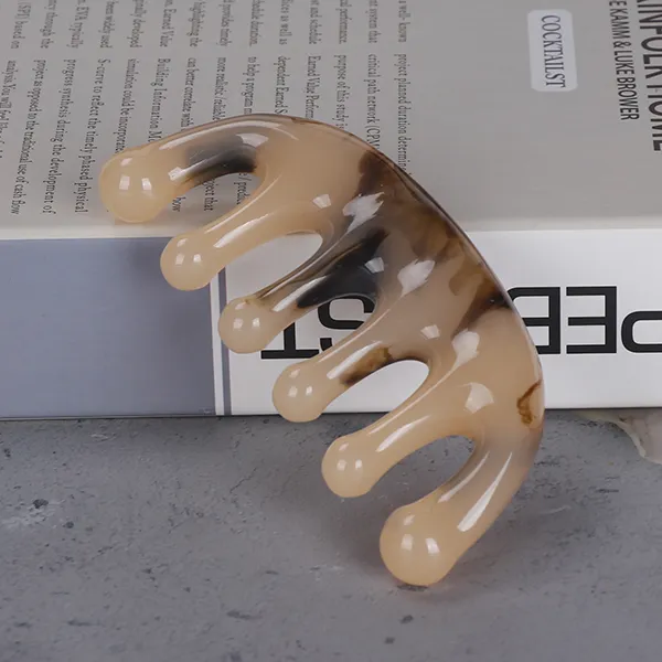 6-Tooth Scalp Massage Comb 1